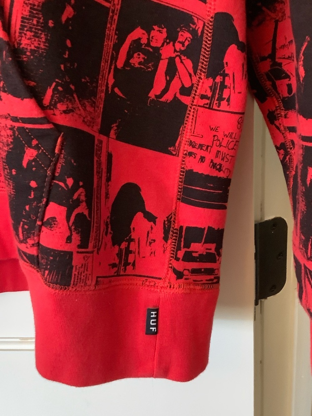 HUF Red and Black Photo-Print Crewneck Sweatshirt - Picture 4 of 7